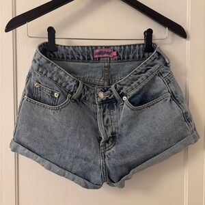 Edikted Low-Rise denim shorts